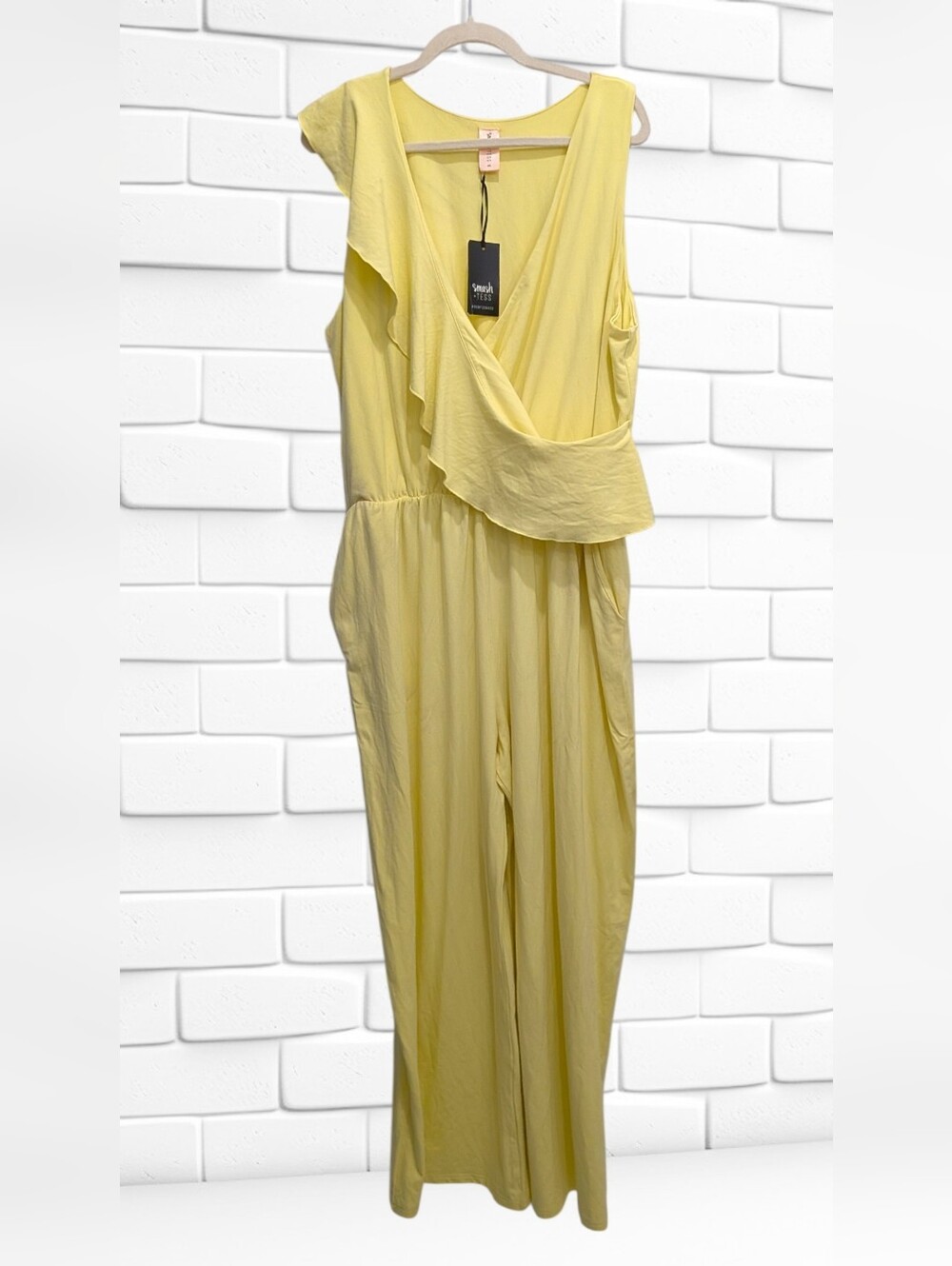Smash + Tess NEW Plus Size 4x: Daydreaming Romper In Lemon - Picture 2 of 5